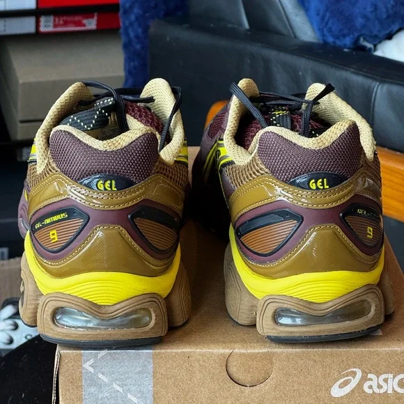 Mens ASICS Men’s Maroon and Yellow Running Shoes - Picture 5 of 7